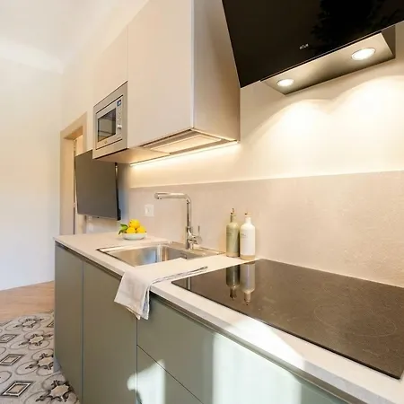 Aparthotel Savoia Station - Bubbles And Relax 3*
